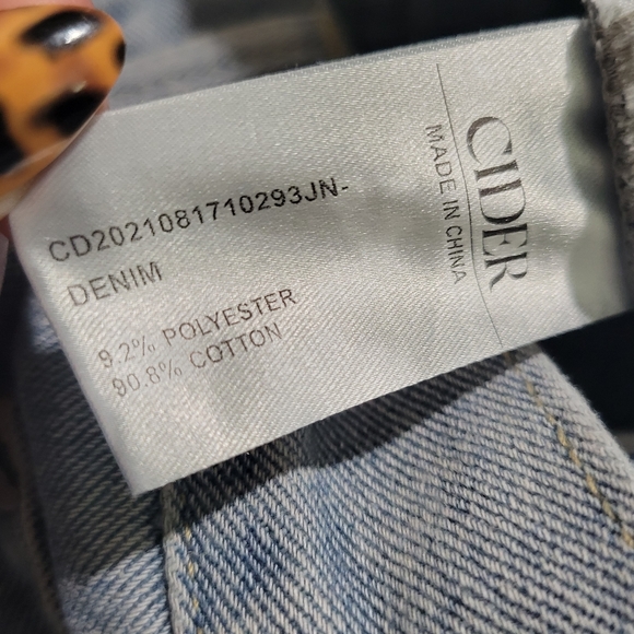 Cider Patchwork Distressed Boyfriend Denim Jeans Size L 15/29 Blue Boho - Picture 16 of 16